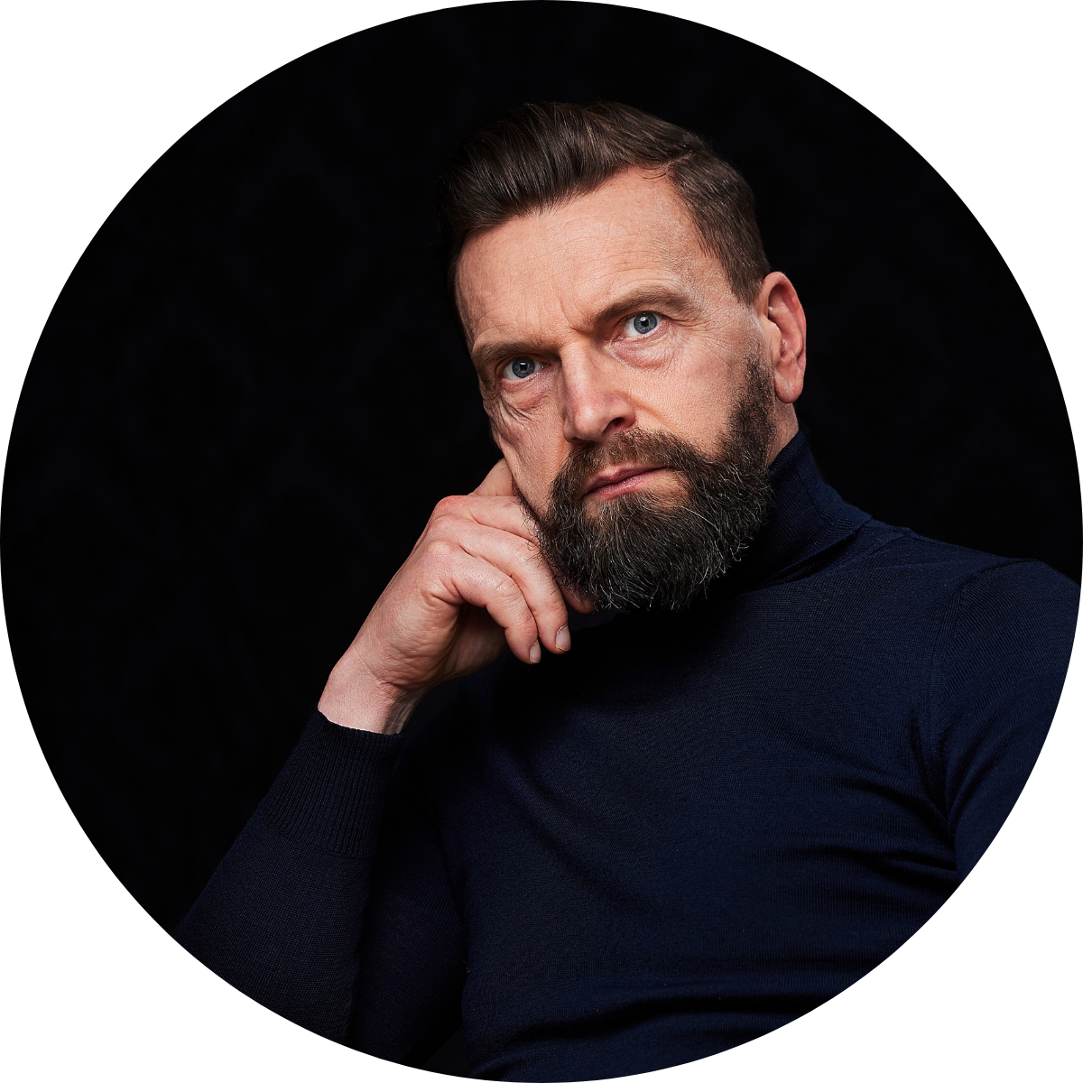 Daniel Šmíd | Kurzy moderní etikety a business etikety
